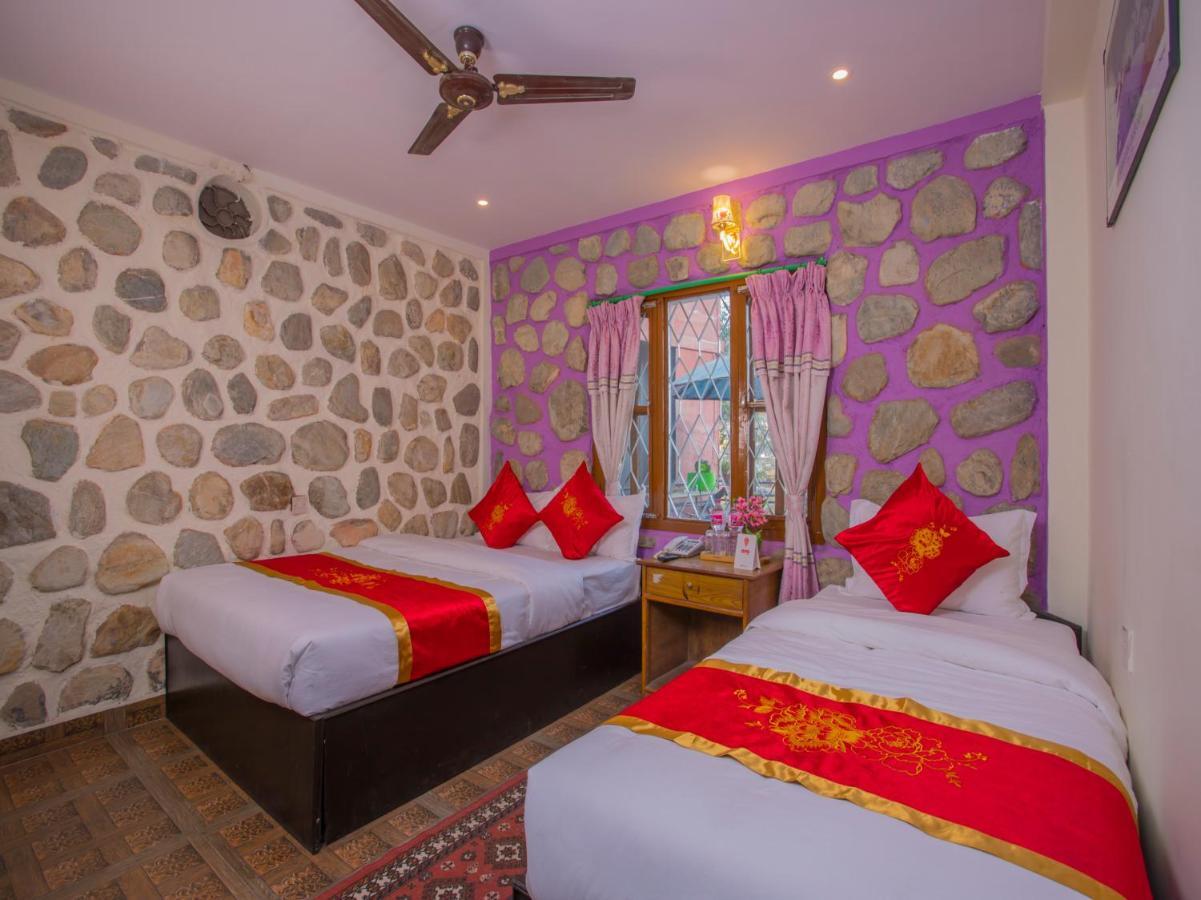 פוקהרה Hotel Fewa Corner & Restro מראה חיצוני תמונה